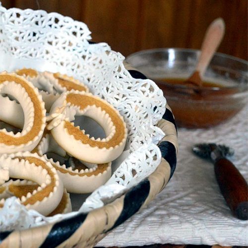Typical Sardinian sweets "Il Giglio" from Sennori (SS)