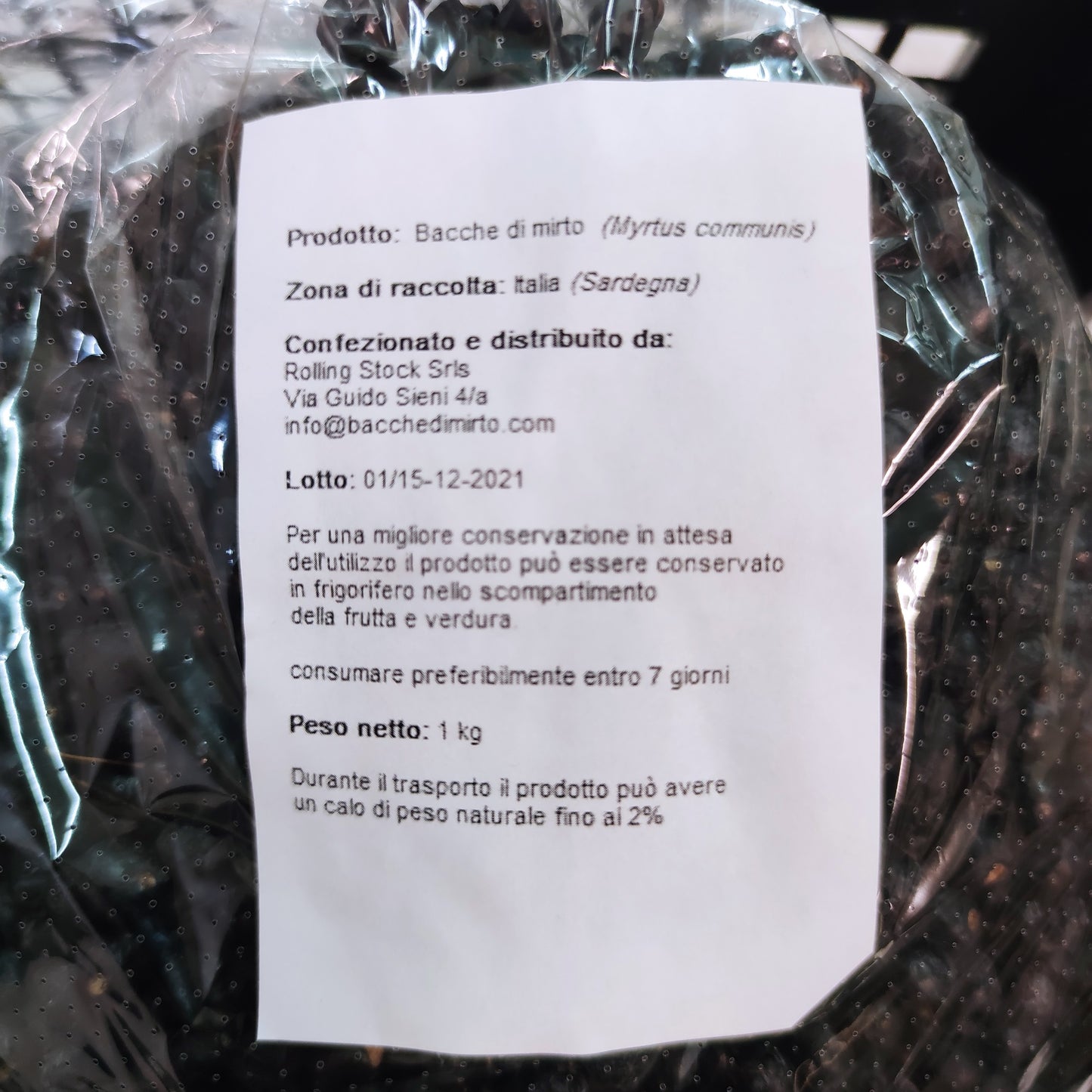 Baies fraîches de myrte noir sarde (myrtus communis) dans un emballage alimentaire [ PRÉCOMMANDE ]